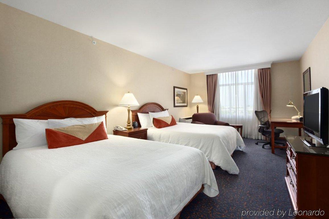 Hilton Garden Inn West Edmonton Zimmer foto